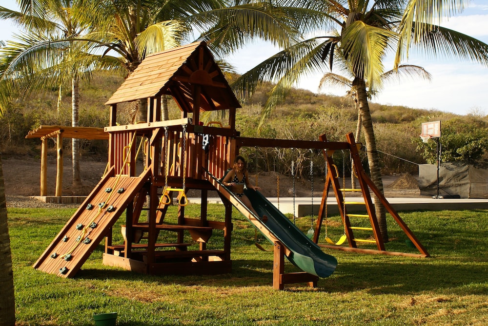 Children's play area - outdoor