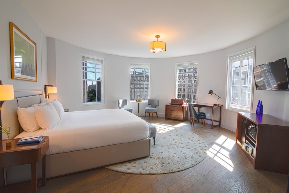Hotel Belleclaire - photo 36