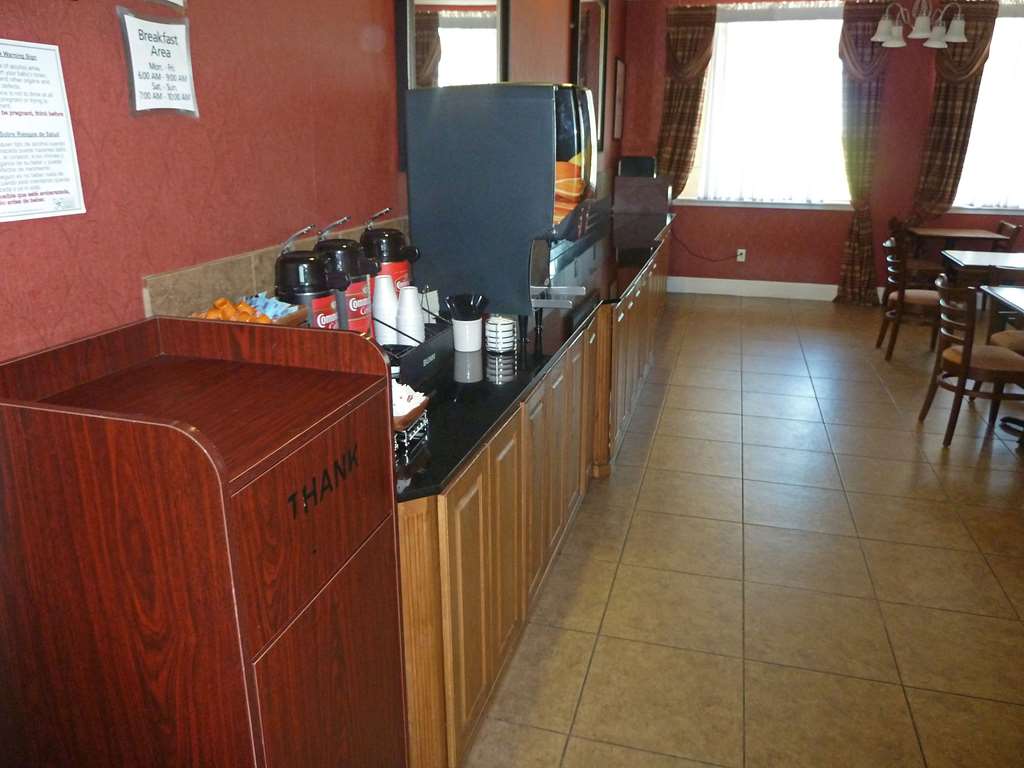 Americas Best Value Inn & Suites Gun Barrel City - photo 34