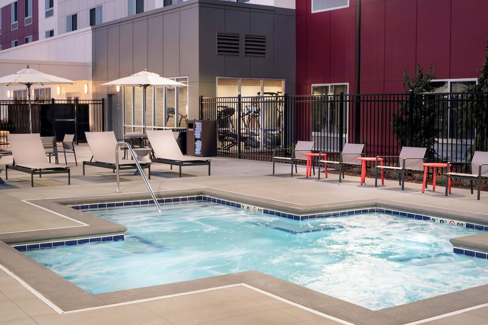 Courtyard by Marriott Pullman - photo 20
