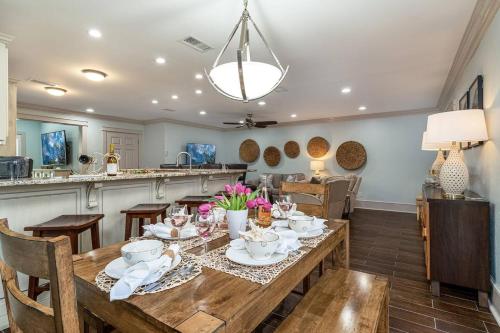 Augusta 552 Sand Dollar Links - last minute hotel in Destin