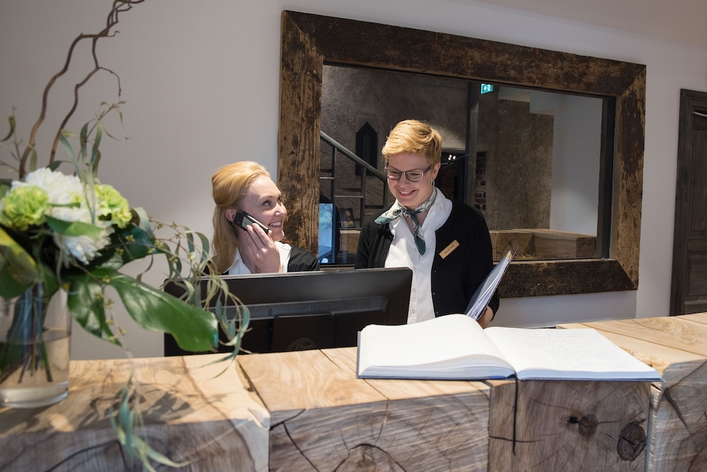Mustion Linna - carbon neutral hotel in Unknown City