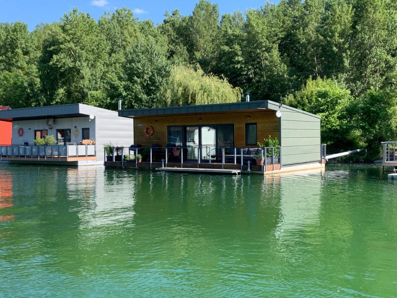 Hausbot U Rybara a Kacky in Bratislava, Slovakia