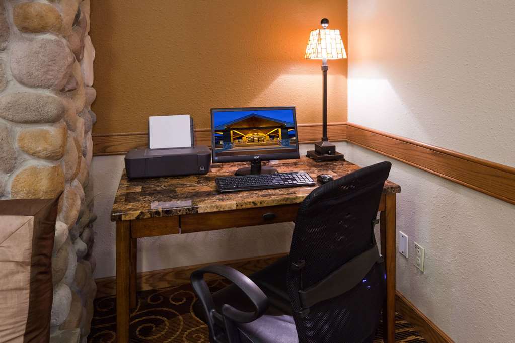AmericInn by Wyndham Austin - photo 15