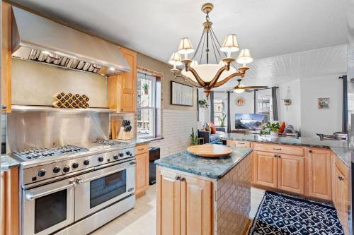 5BD 3BA near Hard Rock Ocean & Boardwalk in Atlantic City, United States