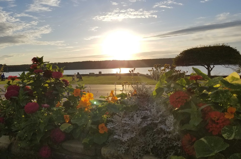 Edgewater Resort - photo 130