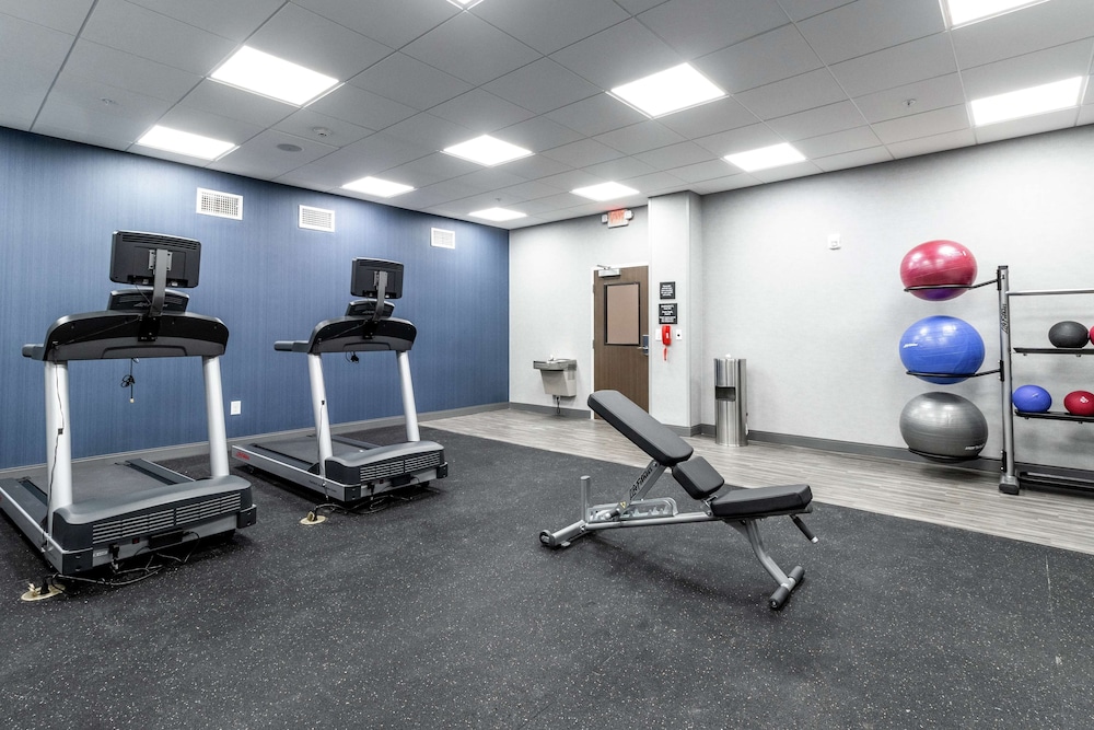 Hampton Inn Locust Grove - photo 22