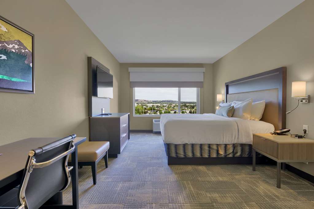 Best Western Plus Fillmore Inn & Suites - photo 12