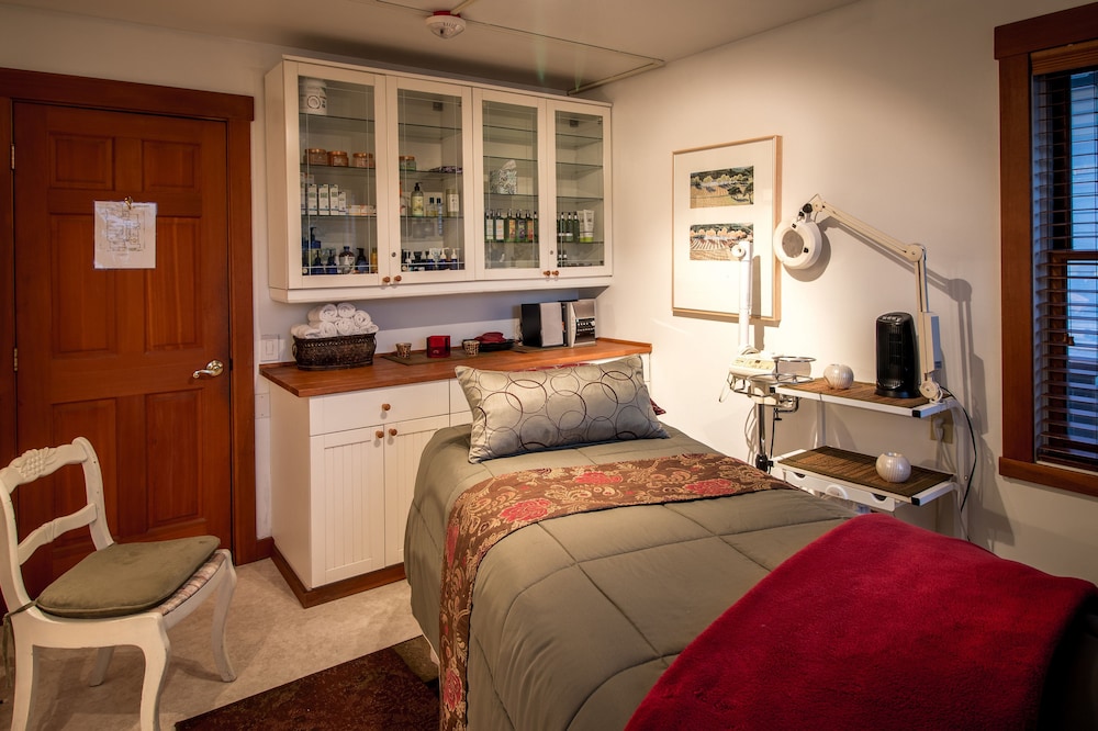 The Heron Inn & Day Spa - photo 38