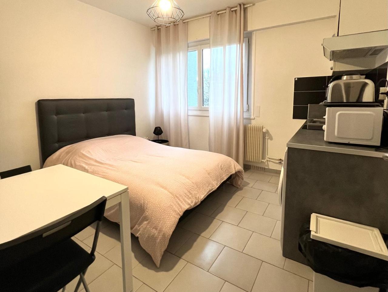 Studio Tout Confort Cite De La Gastronomie — Dijon