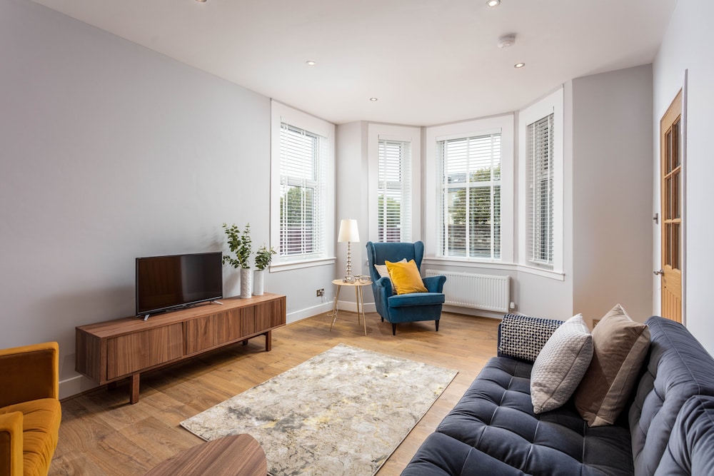 Seafield House Donnini Apartments — 4-Star Luxury Hotel in Ayr, United Kingdom