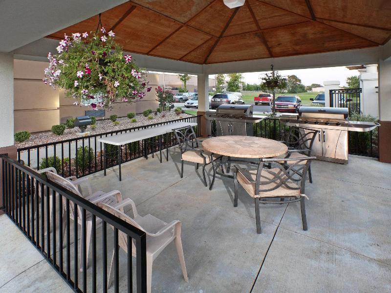 Suburban Studios Fort Smith - photo 5
