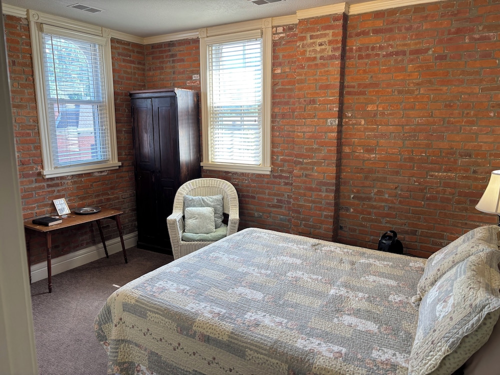 Hermann Crown Suites - photo 73