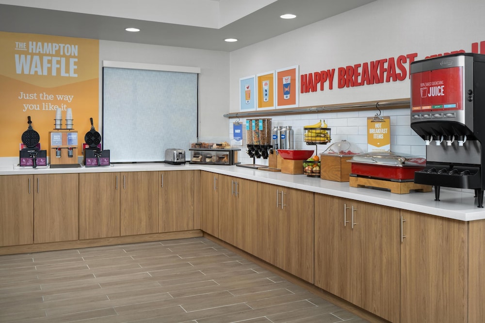 Hampton Inn Butte - photo 26