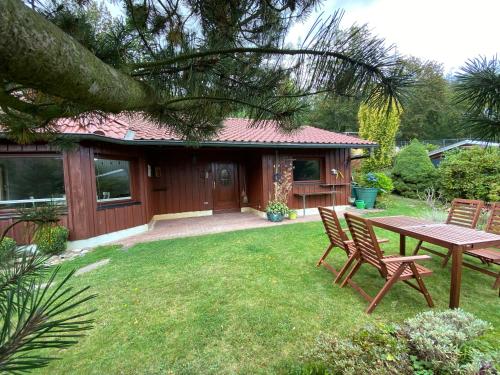 Ferienhaus Im Harz Direkt Am Wald Terrasse Garten Grill Ruhige Lage Wlan Wandern — Elbingerode
