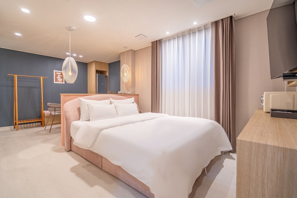 Haru Hotel — hotel in Kimhae