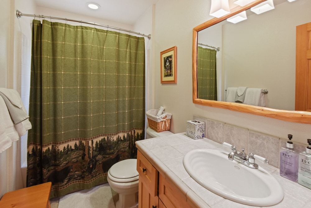 Tucked Inn Tahoma - photo 16