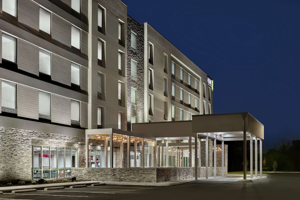 Home2 Suites by Hilton Norfolk Airport - photo 42