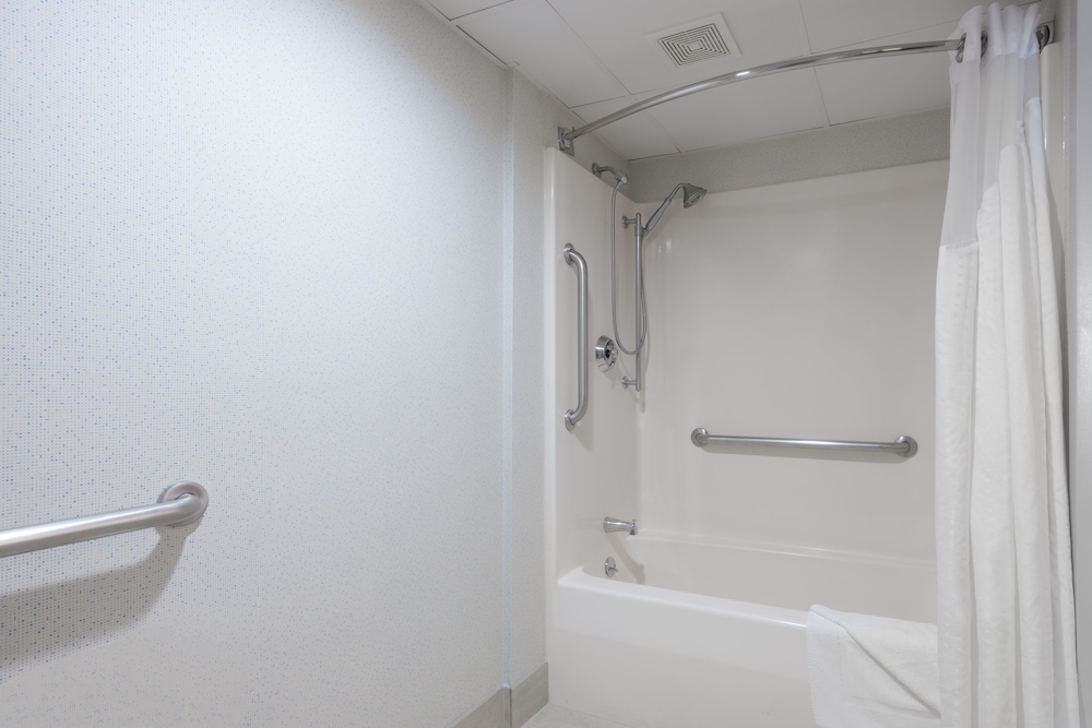 Holiday Inn Express Ramsey Mahwah by IHG - photo 10