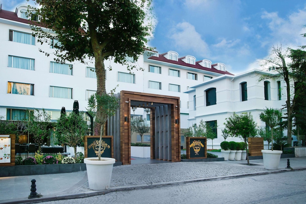 Vogue Hotel Supreme Istanbul — 5-Star Luxury Hotel in Istanbul, Turkey