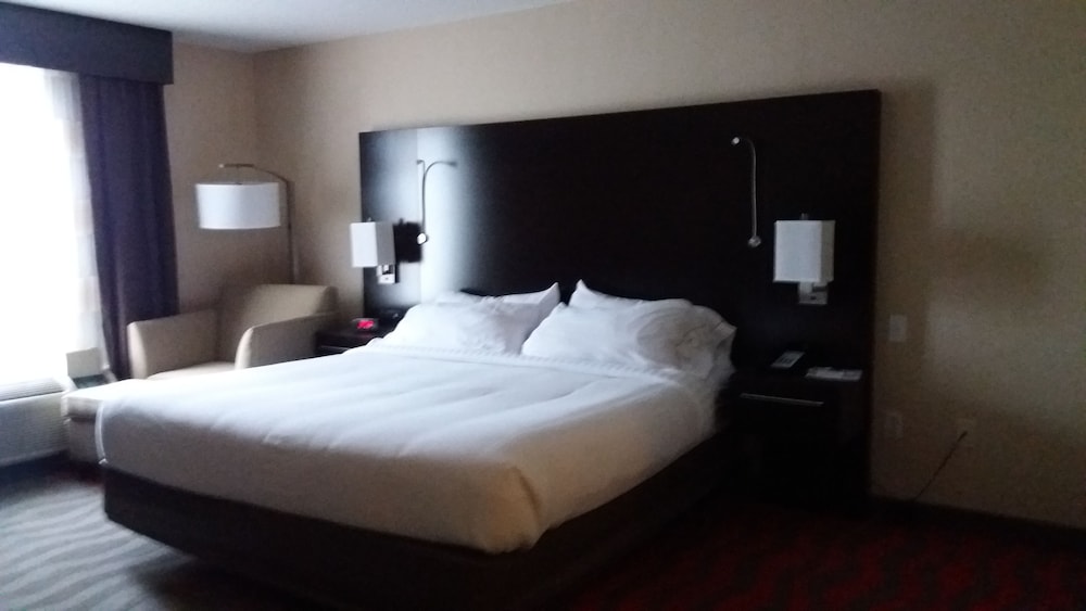 Holiday Inn Express Hotel & Suites Waterford by IHG - photo 36