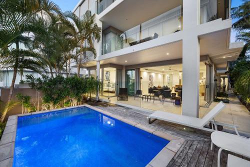 1 215 Gympie Terrace Noosaville — 4-Star Luxury Hotel in Noosaville, Australia