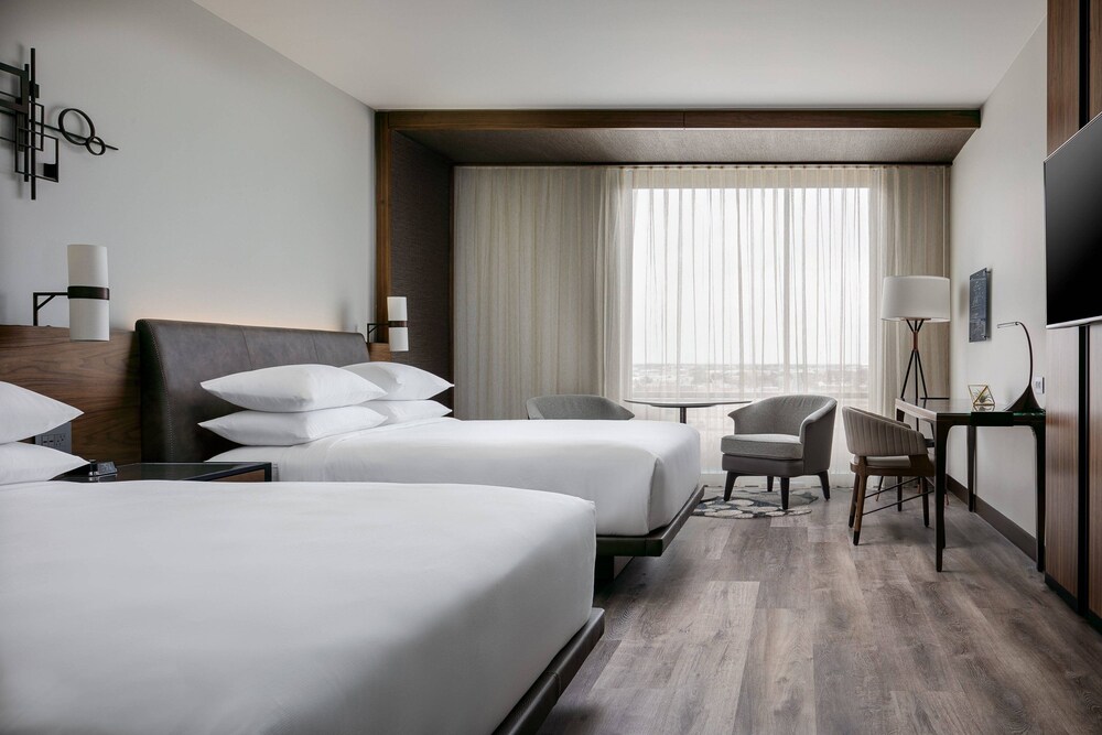 Odessa Marriott Hotel & Conference Center - photo 19