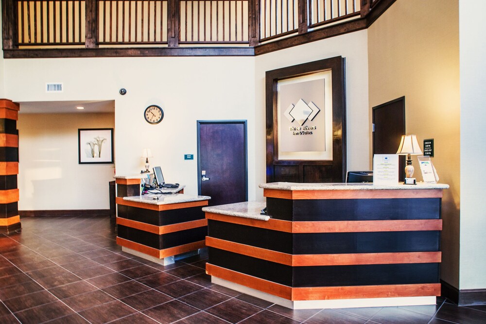 Rivers Inn & Suites - photo 3