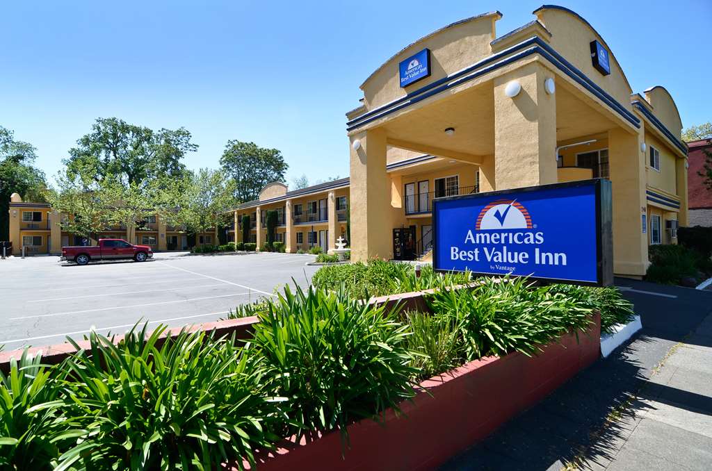 Americas Best Value Inn Chico - photo 2