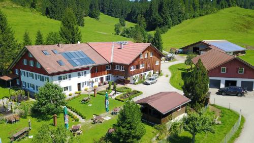 Ferienwohnung Rupp — 4-Star Luxury Hotel in Weitnau, Germany