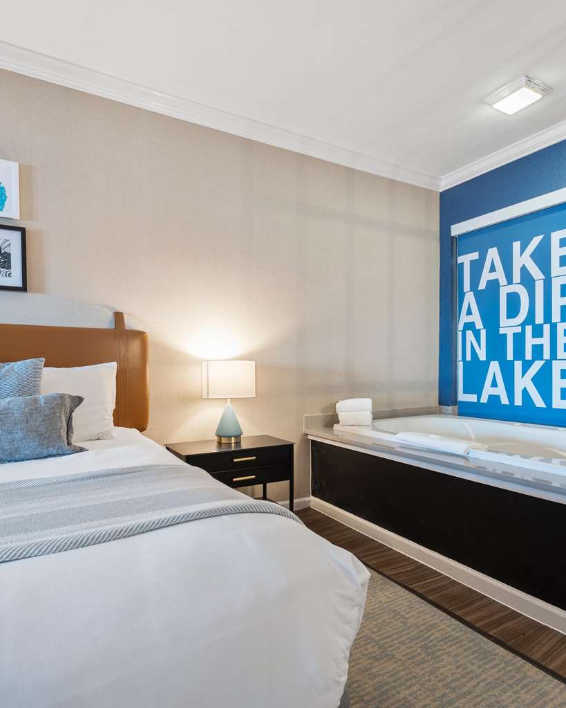 Cherry Tree Inn & Suites in Traverse City, United States