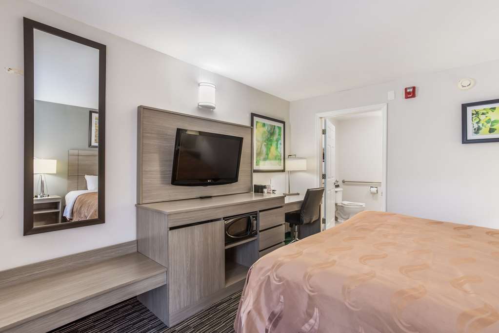 Quality Inn Gallatin Nashville Metro - photo 15