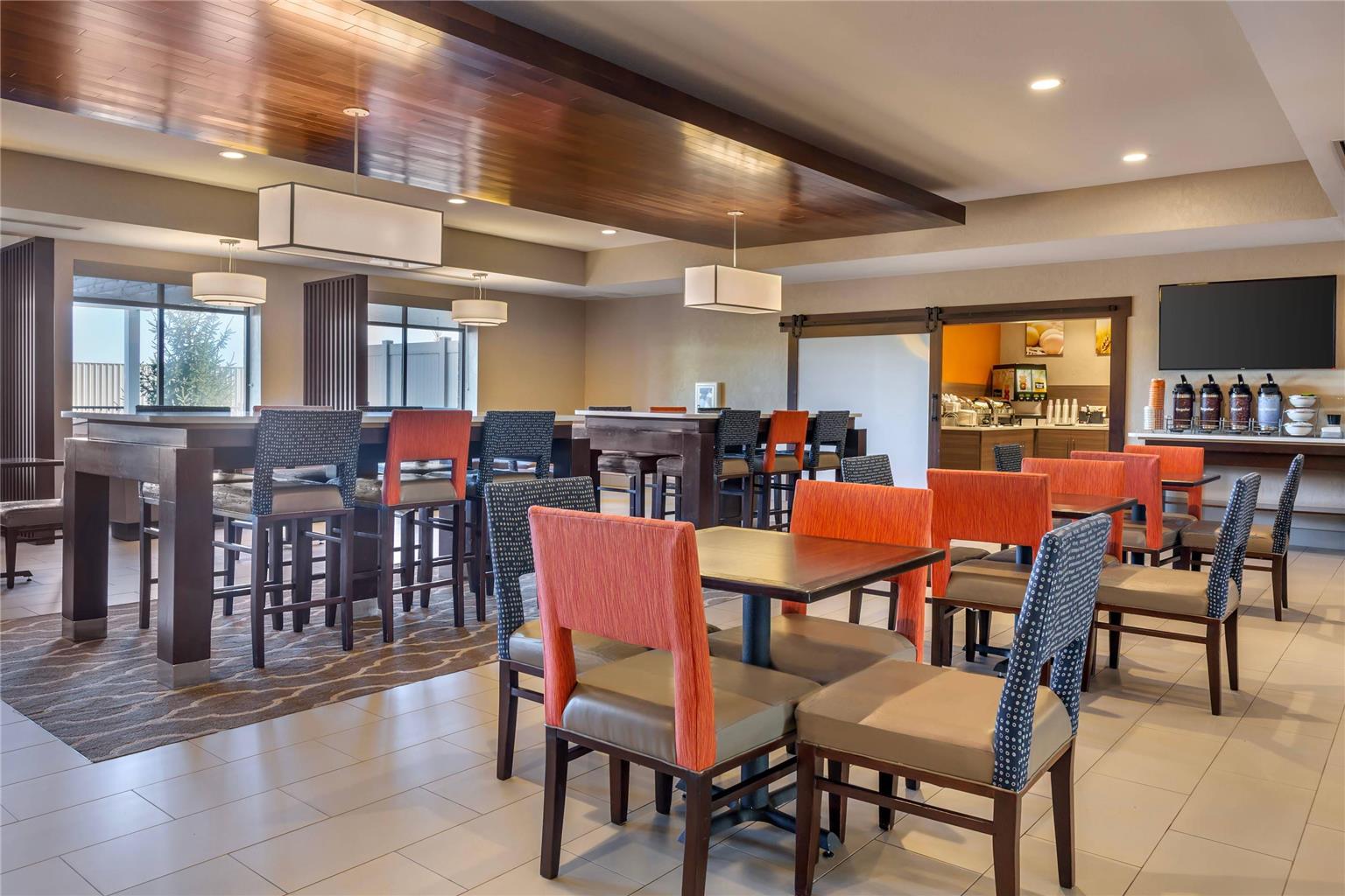 Comfort Suites Florence Cincinnati South - photo 36
