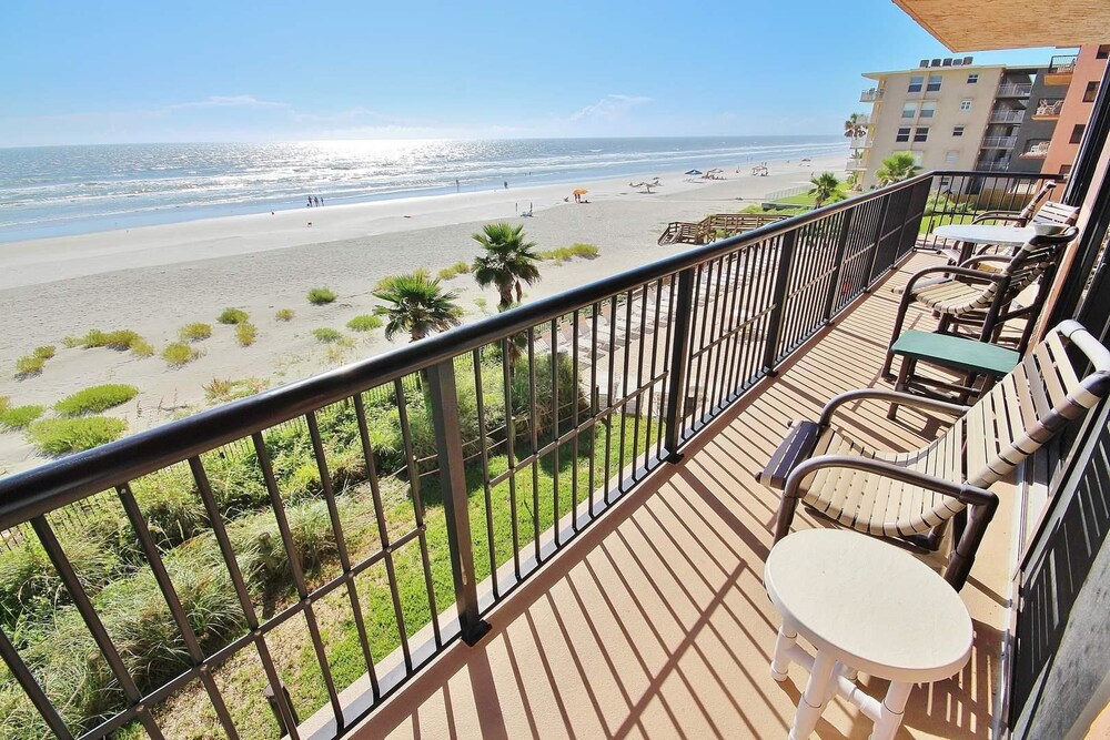 Sunrise 309 Apartment 3 — 4-Star Luxury Hotel in New Smyrna Beach, United States