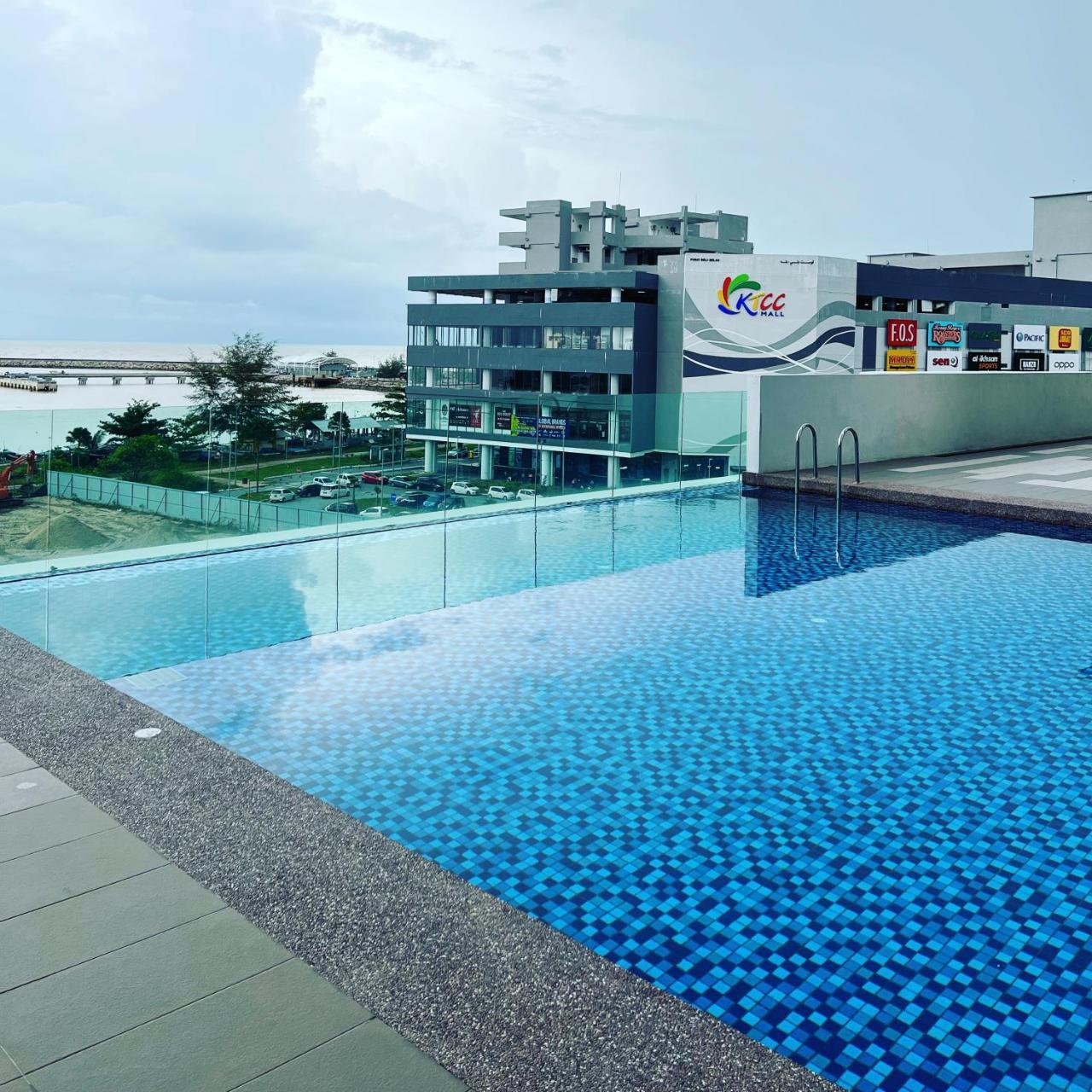 Renai Homestay Ladang Tanjung Kuala Terengganu with POOL — 4-Star Luxury Hotel in Kuala Terengganu, Malaysia