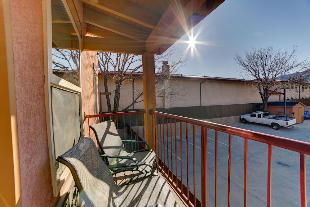 The Gonzo Inn - photo 37