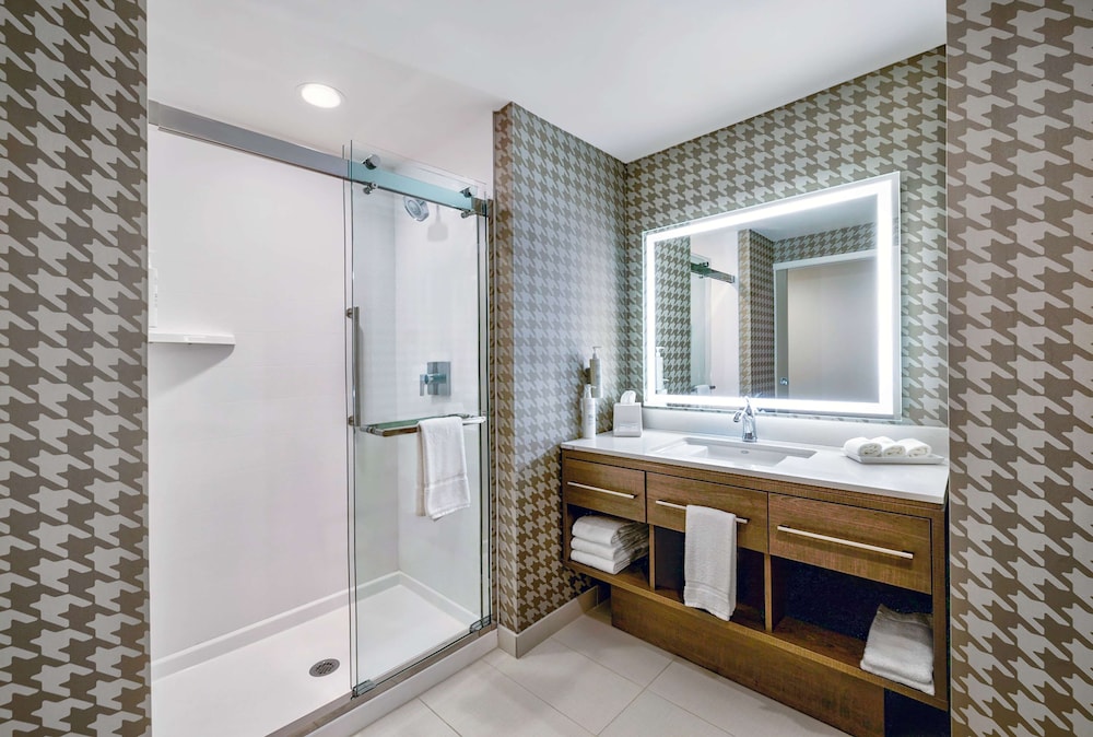 Home2 Suites by Hilton Minneapolis Downtown MN - photo 17