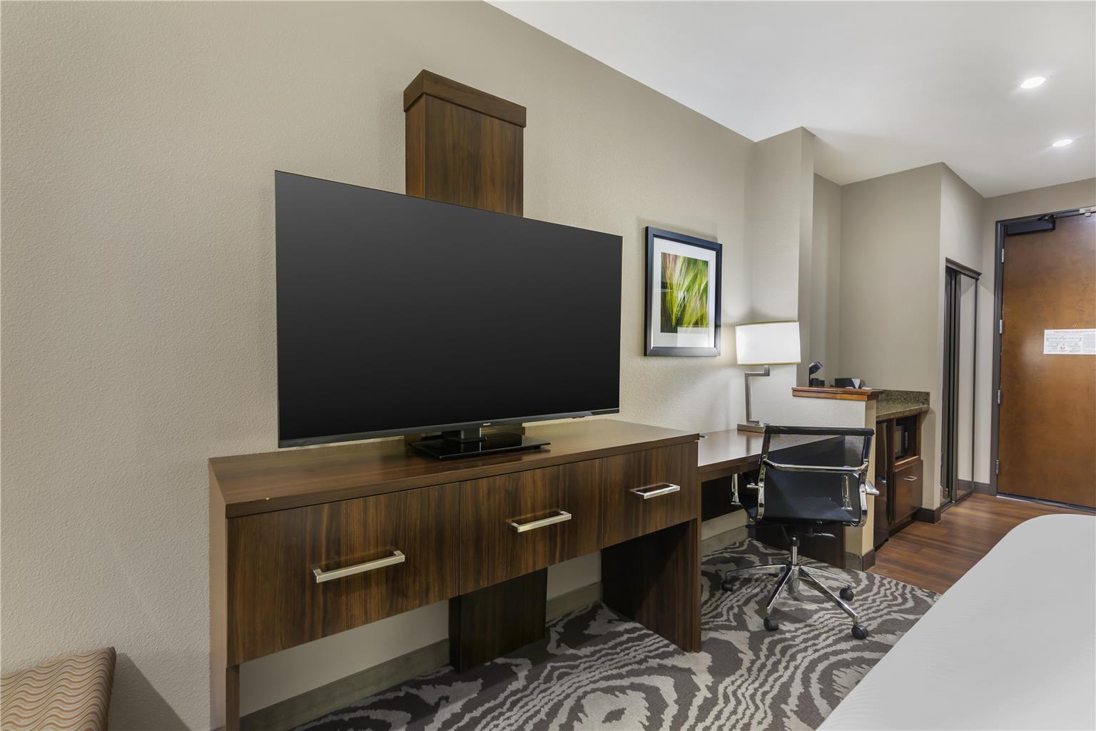 Best Western Plus Williston Hotel & Suites - photo 21