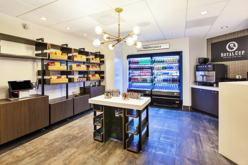 Crowne Plaza Dulles Airport by IHG - photo 92