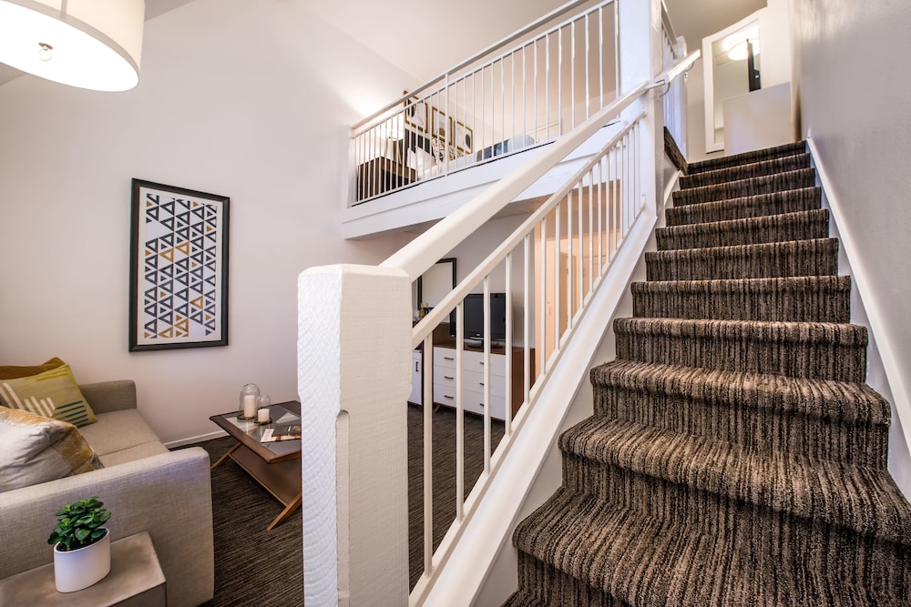 Wine Valley Inn - photo 11