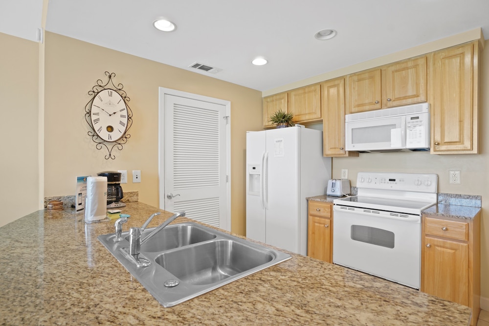 Splash Beach Resort by Panhandle Getaways - photo 352