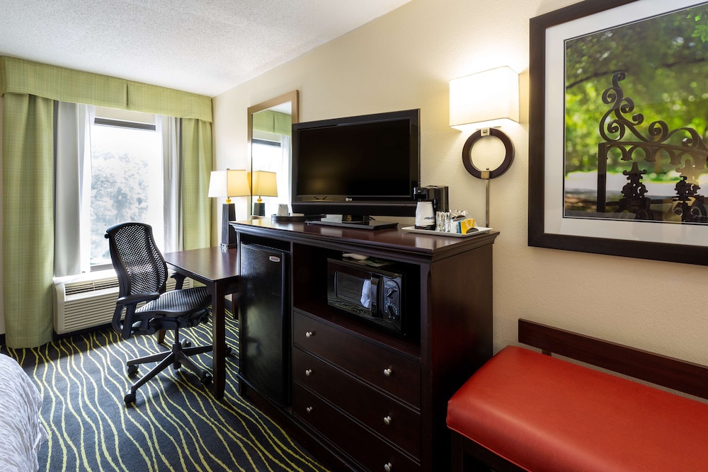 Hampton Inn Columbia I 26 Harbison Blvd. - photo 19