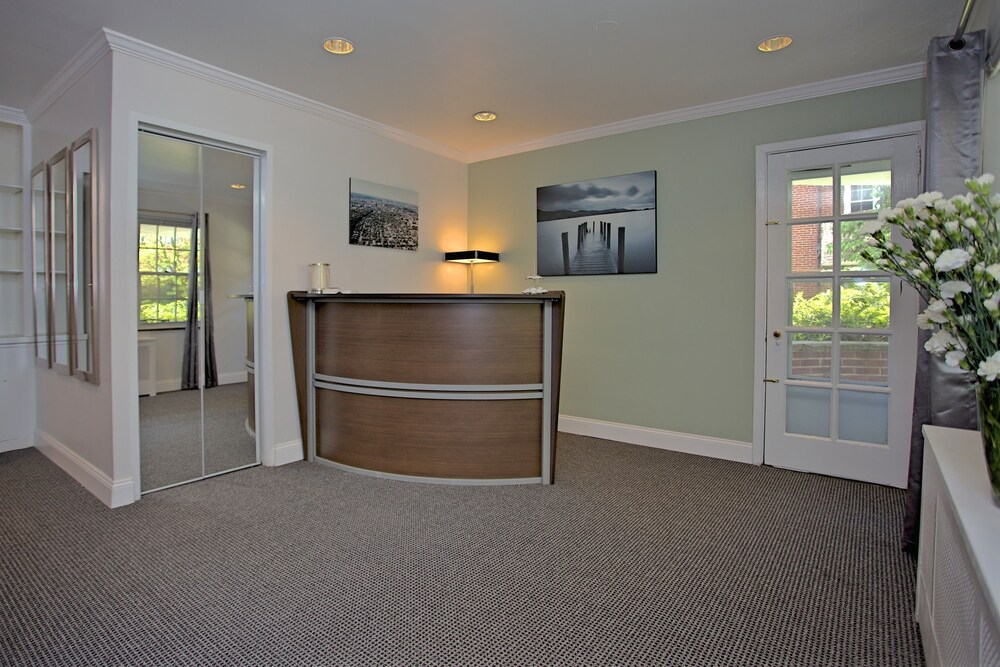 Shadyside Inn All Suites Hotel - photo 2