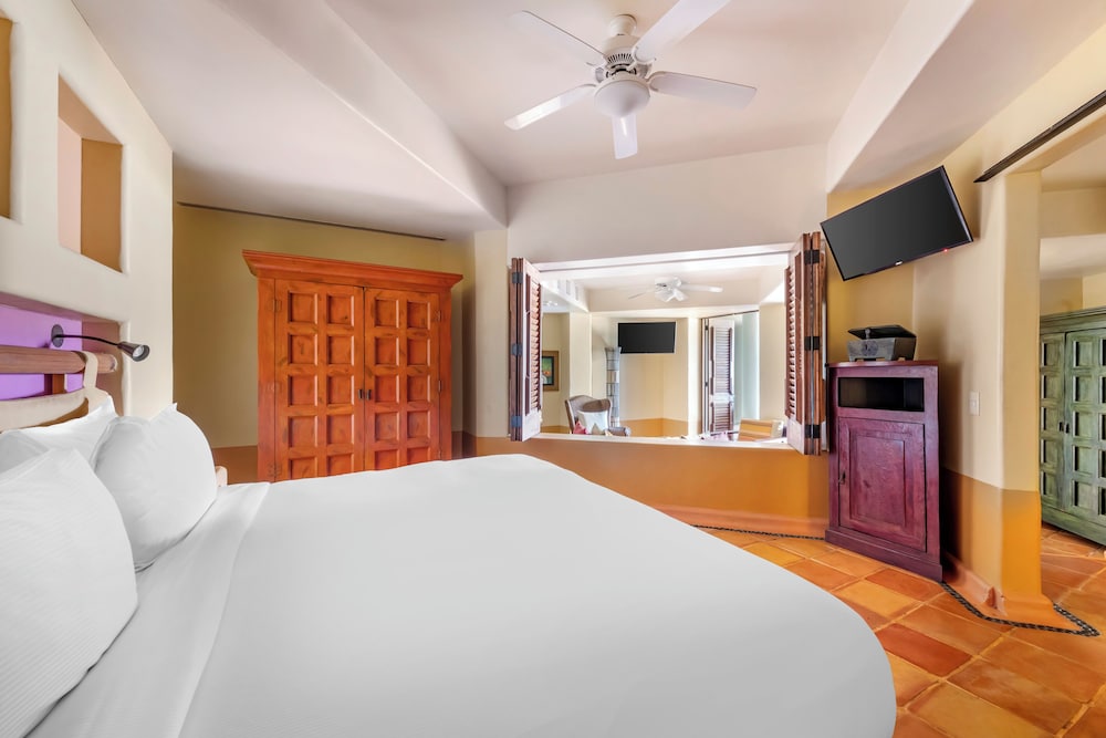 Hilton Grand Vacations Club Zihuatanejo