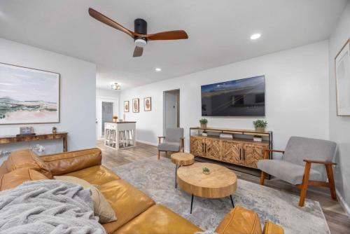 Elegant APT 8mi to FT Moore walk to Lakebottom — 4-Star Luxury Hotel in Columbus, United States