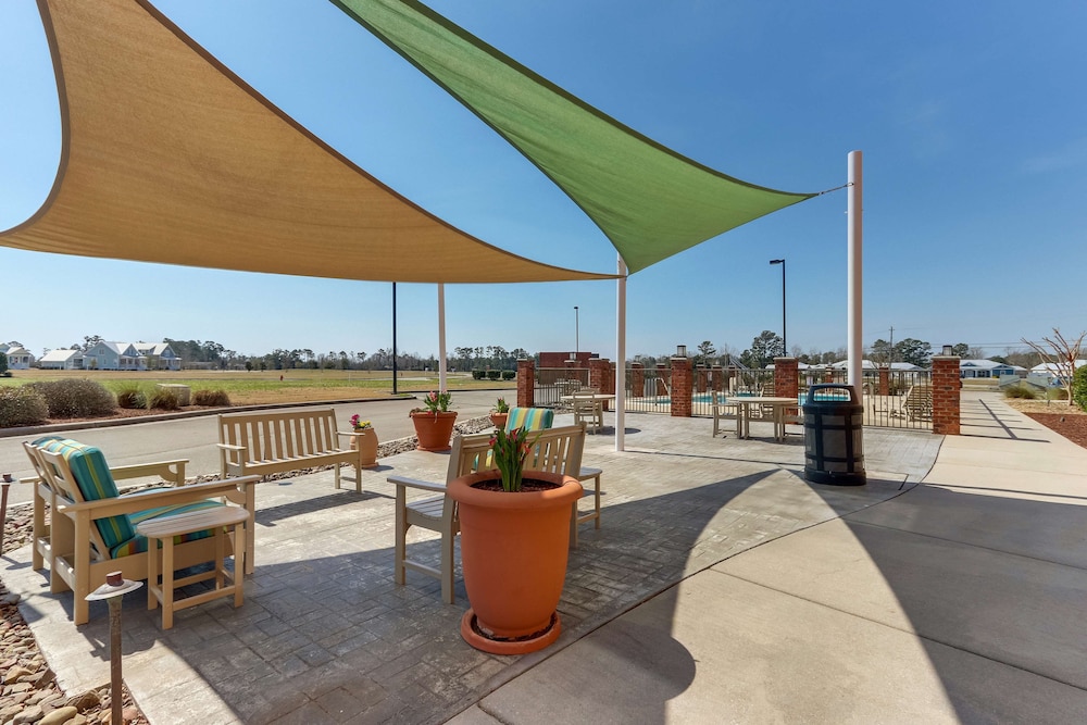 Hampton Inn & Suites Swansboro Near Camp Lejeune - photo 55