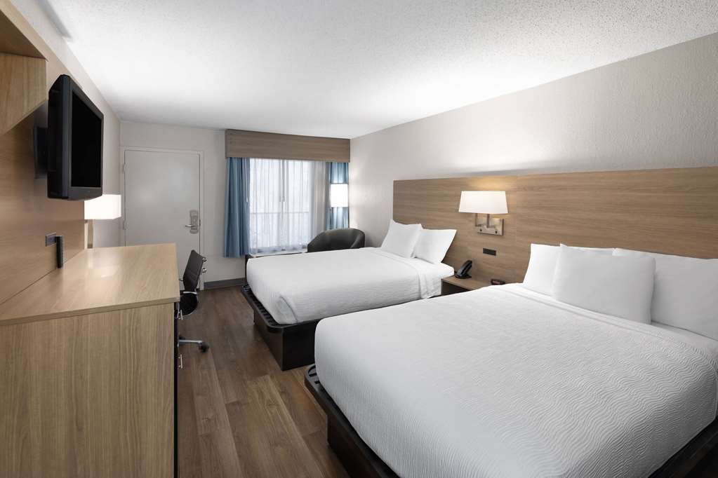 Baymont by Wyndham Nashville - photo 16