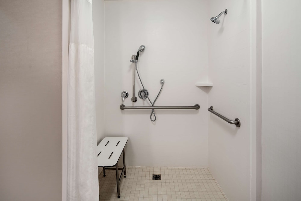 Hilton Garden Inn Folsom - photo 31
