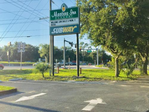 Masters Inn Tampa East - photo 12