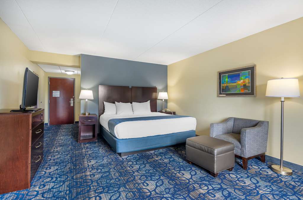Best Western Plus Waynesboro Inn & Suites Conference Center - photo 20